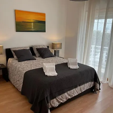 Spacious Close To Beach Holiday home Atouguia Da Baleia