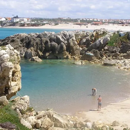 Spacious Close To Beach Holiday home *