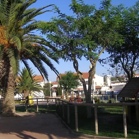 Holiday home Spacious Close To Beach Atouguia Da Baleia
